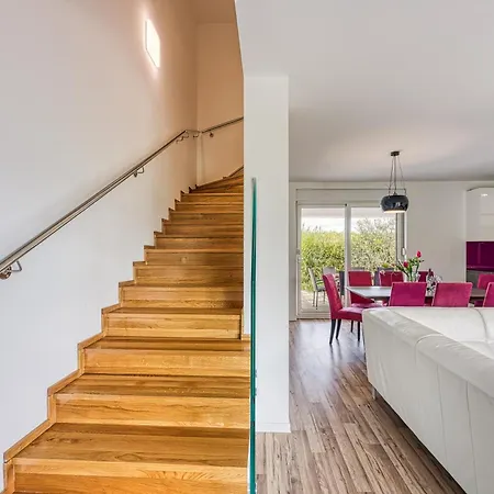 Pandora Villas- -happy Dom wakacyjny Vodice